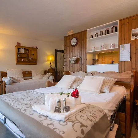 Sainte-foy-l'argentiere Sleeps 4 Chamonix